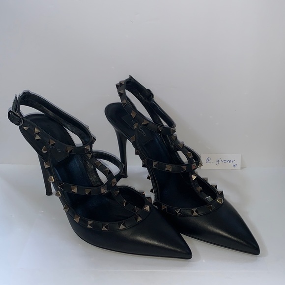42 Valentino Garavani Noir Rockstud T-Strap Pump - Picture 2 of 16